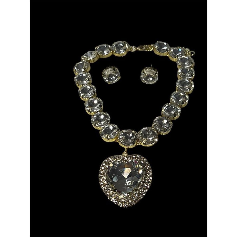 Rhinestone Heart Pendant Necklace & Earring Set​ - Picture 8 of 11